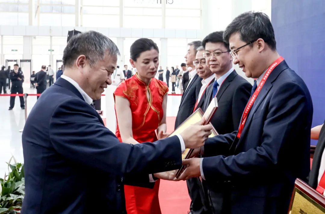 首页| 尊龙集团中国官方网站